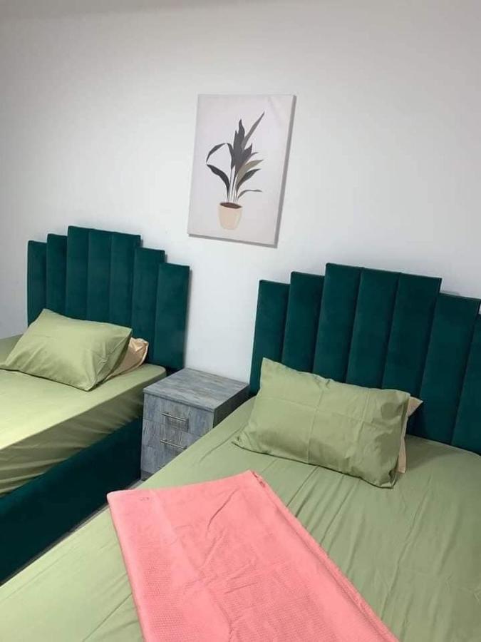 Apartment شقه سكنيه مفروشه بكورنيش المعادي *
